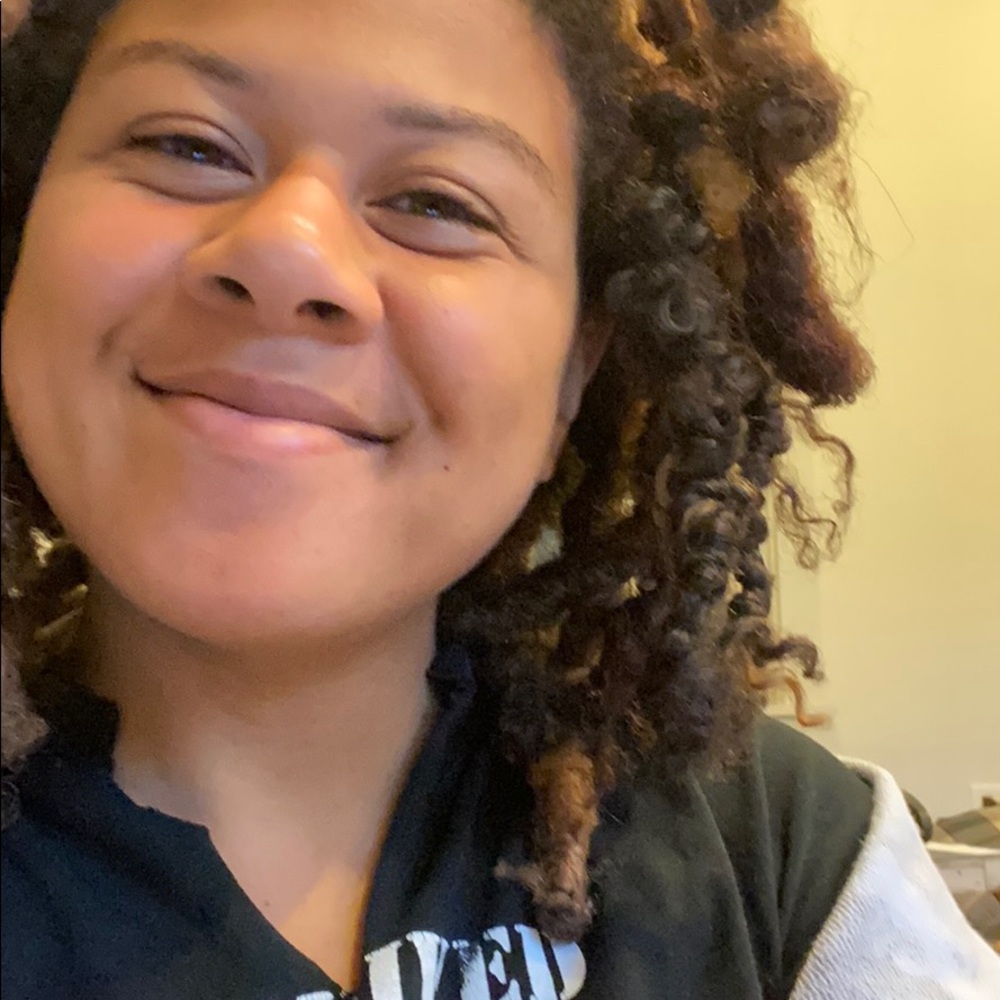 Meet your Posher, Amanda